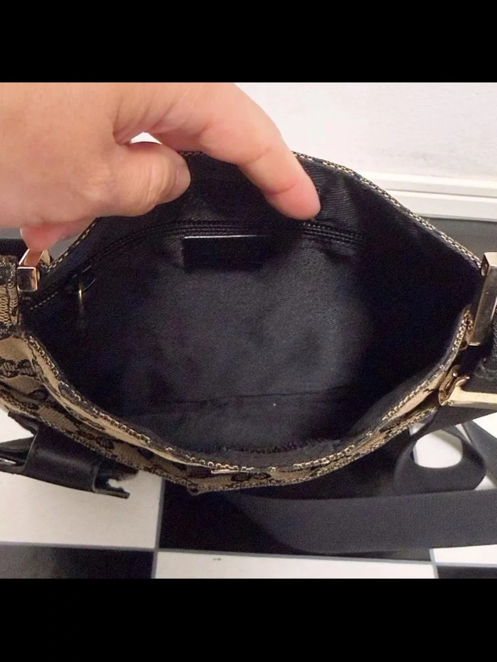Gucci Beige & Black GG Canvas Messenger Bag with Leather Trim